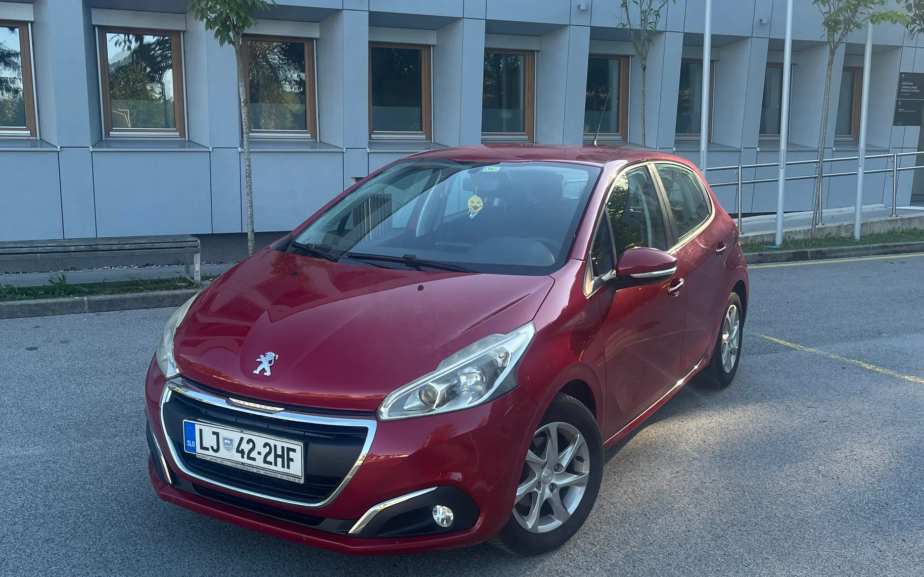 Zunanja slika - Peugeot - 208 1,2 VTi PureTech Active - 1