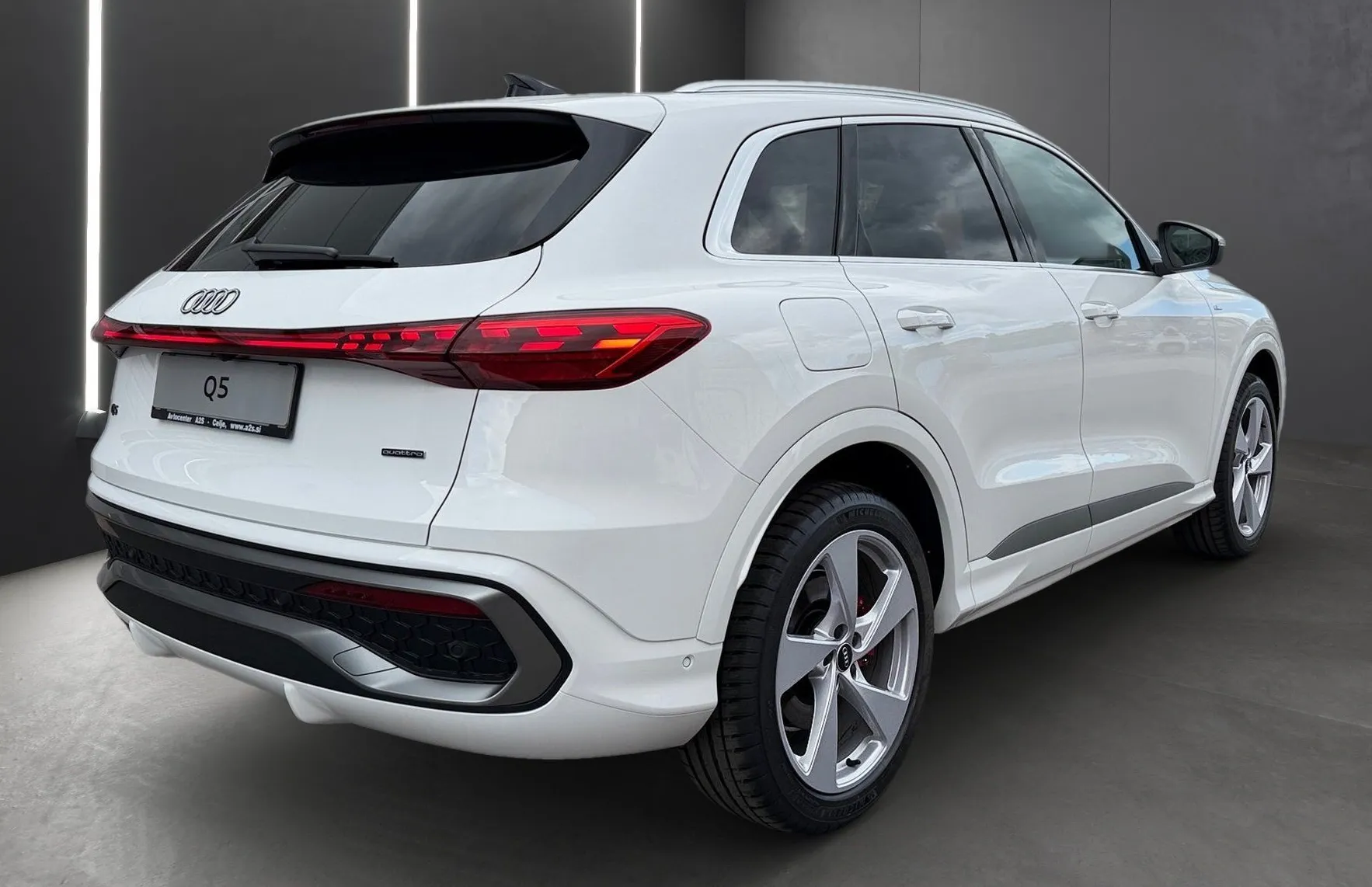Zunanja slika - Audi Q5 - TDI quattro 150 kW - 3