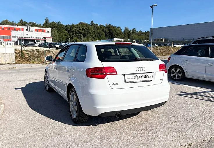 Zunanja slika - Audi A3 - 1.6 Temptation KLIMA ZELO LEPO OHRANJEN - 7
