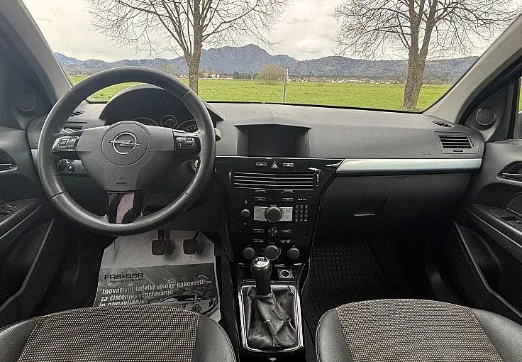 Zunanja slika - Opel Astra - Karavan 1.7 CDTI Cosmo - 10