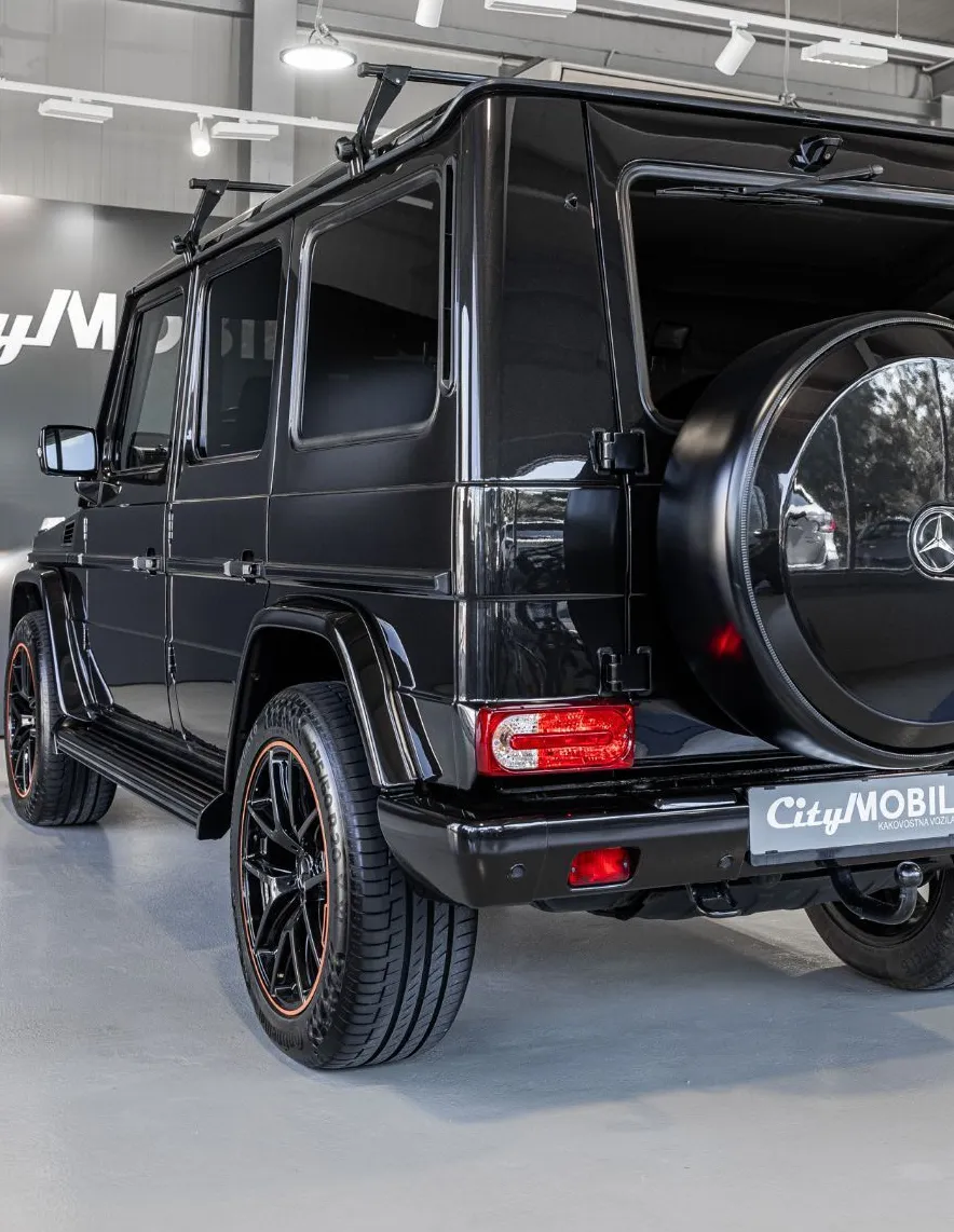 Zunanja slika - Mercedes-Benz G-Razred - G350D-PANO-USNJE-NAVI-HLAJ.SED-TEMPOMAT-20C - 7