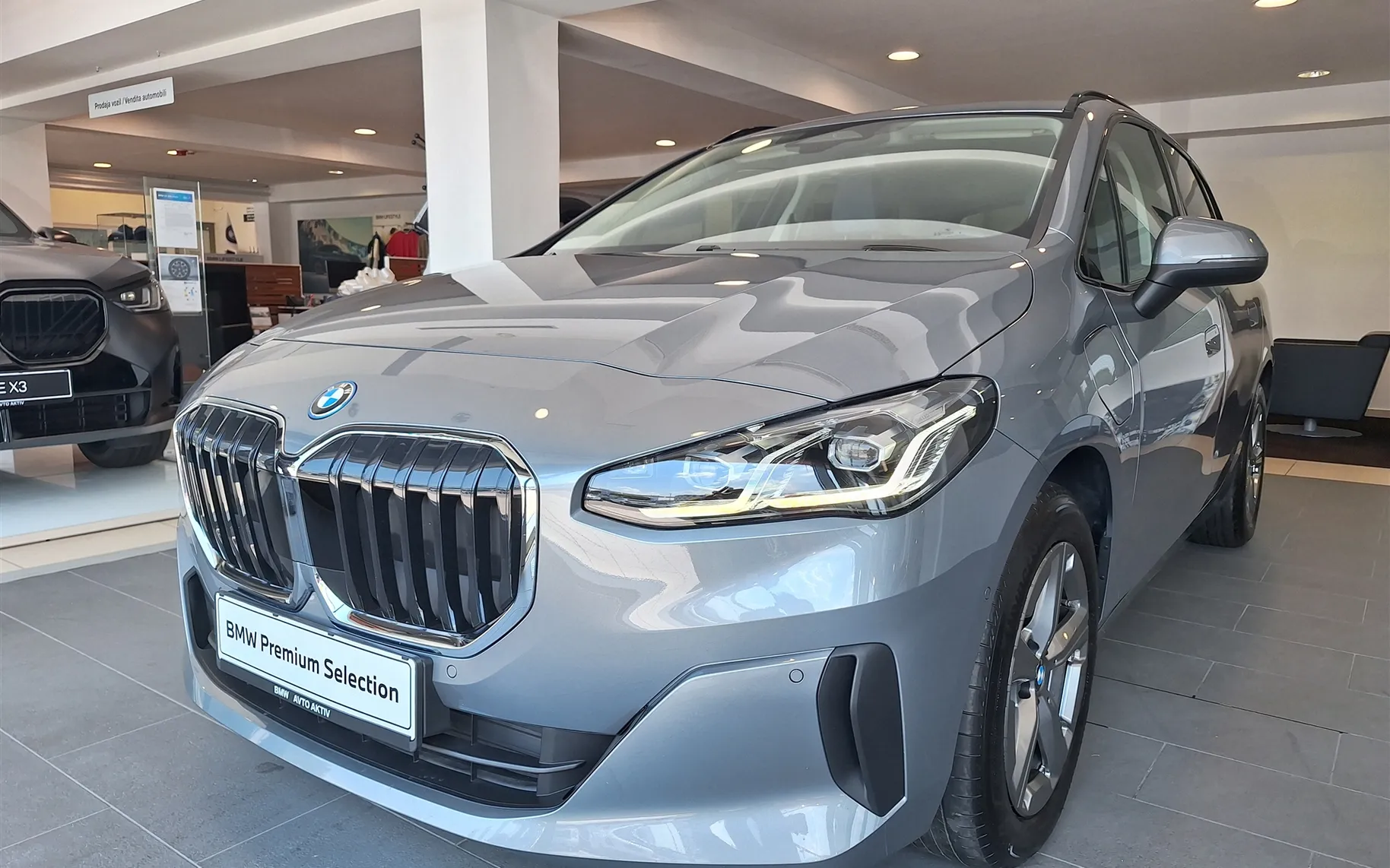 Zunanja slika - BMW Serija 2 - 225e xDrive Active Tourer - 1