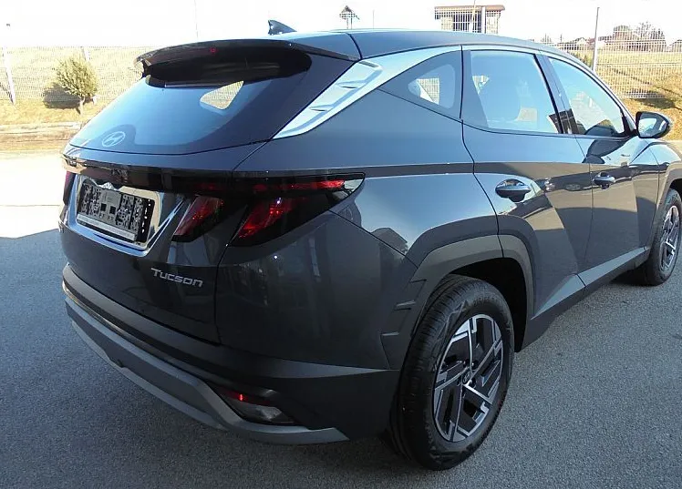 Zunanja slika - Hyundai Tucson - 1.6 T-GDI 150 TREND 2WD°WINTER° ZALOGA ° - 4