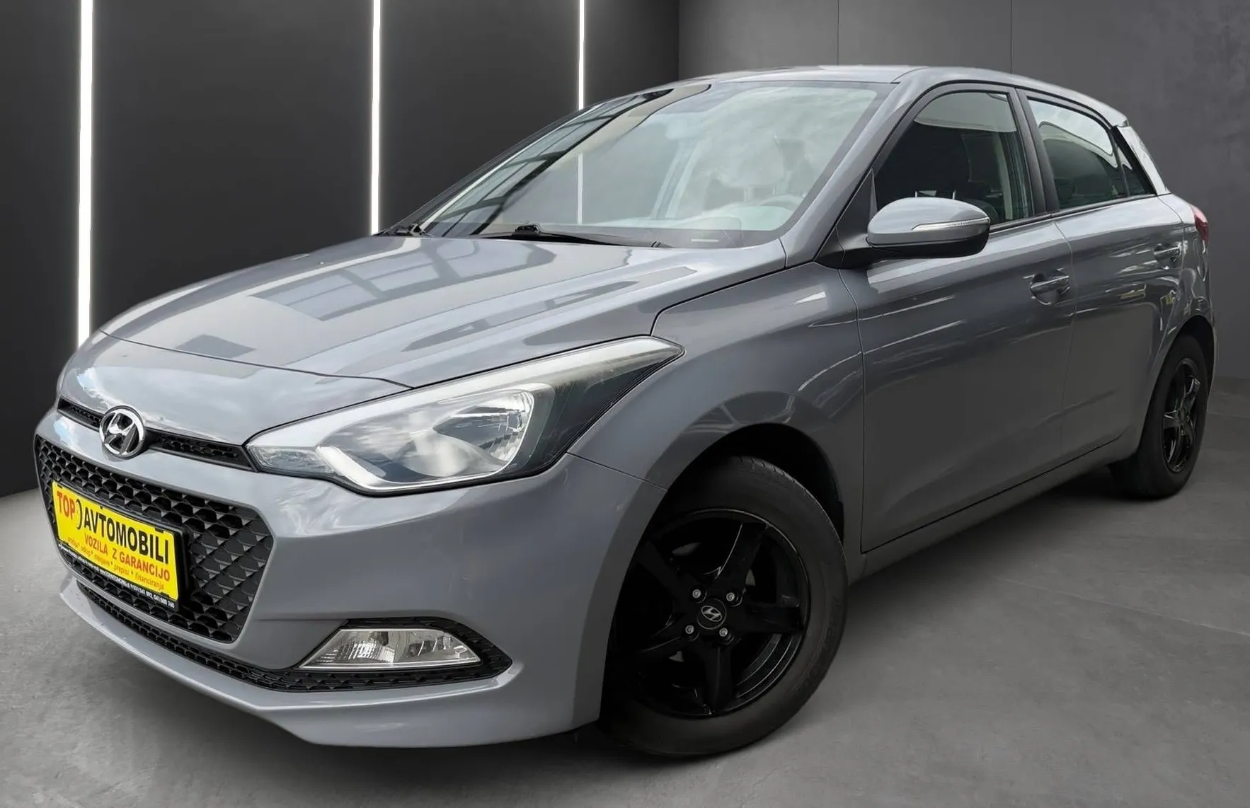 Zunanja slika - Hyundai i20 - 1.25 SLOVENSKI MOŽNOST FINANCIRANJA BREZ POLOGA - 2