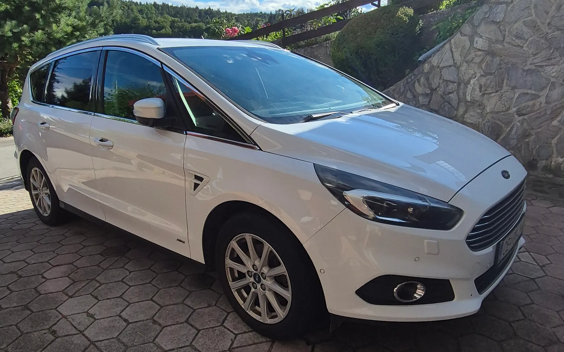 Zunanja slika - Ford S-MAX - 4x4 2,0 TDCi Titanium Powershift - 2