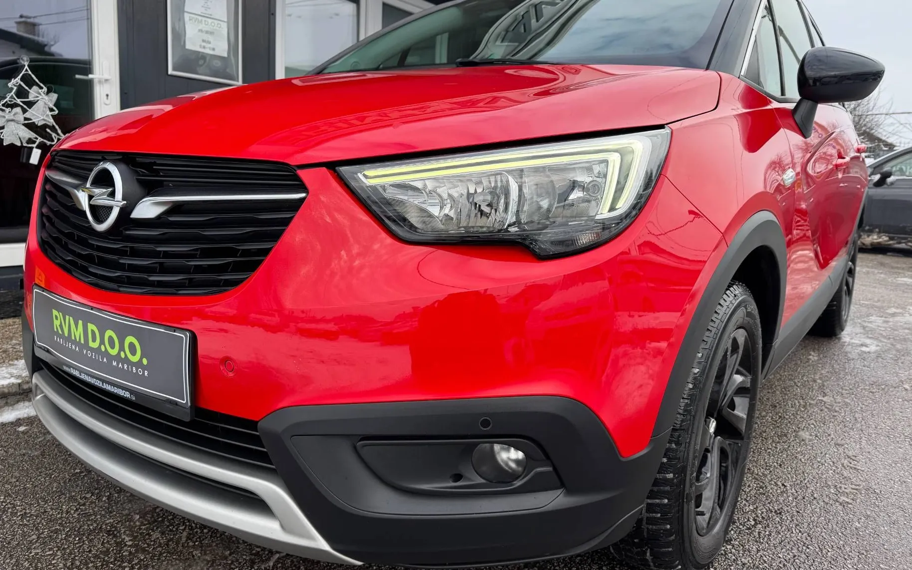 Zunanja slika - Opel Crossland X - 1.2 TURBO°INNOVATION°1.LAST°SLO°PDC°ALU°VELIK SE.. - 2