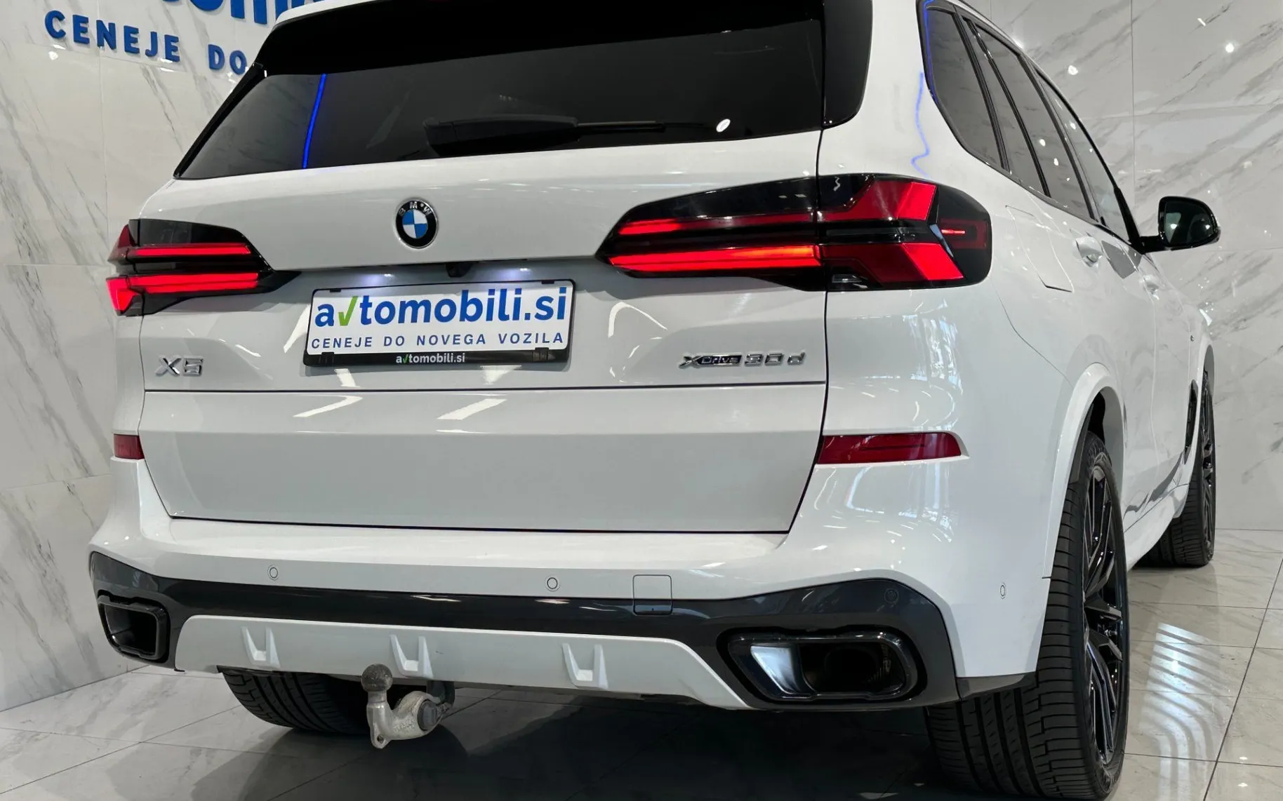 Notranja slika - BMW serija X5: - xDrive30d|M-Pro|R22|IconcG|Kljuka|HUD|Harman|360K. - 7