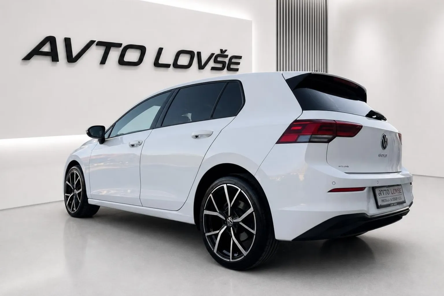 Zunanja slika - Volkswagen Golf - 2.0 TDI BMT DSG-1 LASTNIK-VIRTUAL-LED-KAM-ODLIČEN. - 4