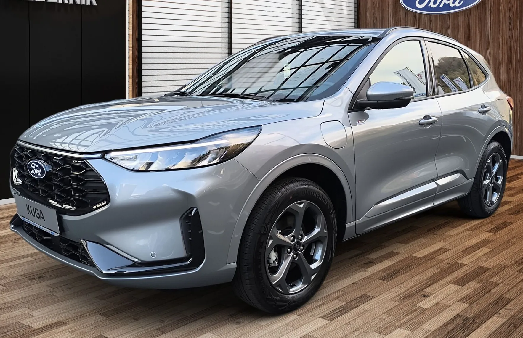 Zunanja slika - Ford Kuga - ST-LINE 2.5 DuratecHybrid 243KM PHEV - 1