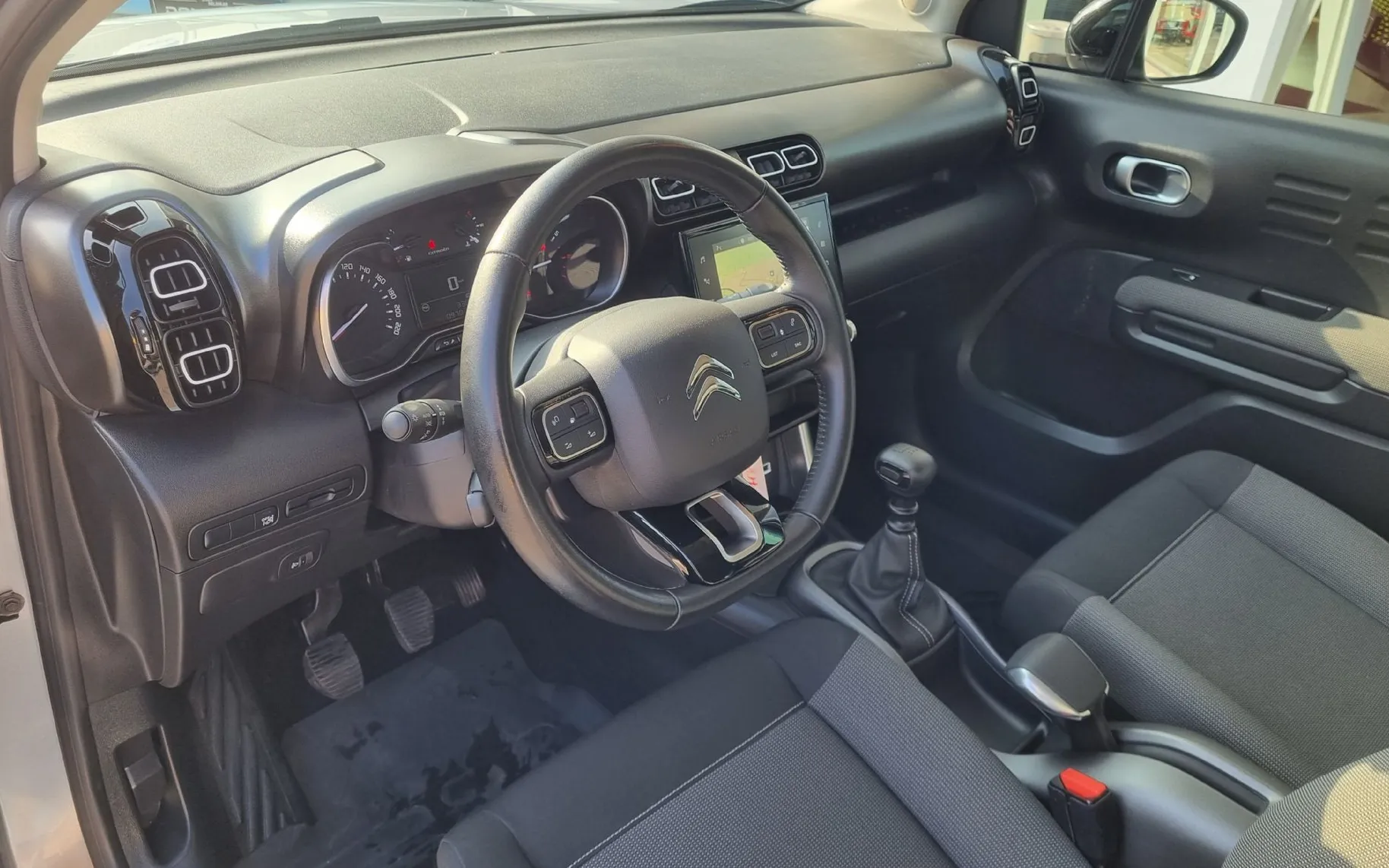 Zunanja slika - Citroën C3 Aircross - Feel 1.5 BlueHDi  - SLOVENSKO POREKLO + 2.LASTNIK - 8