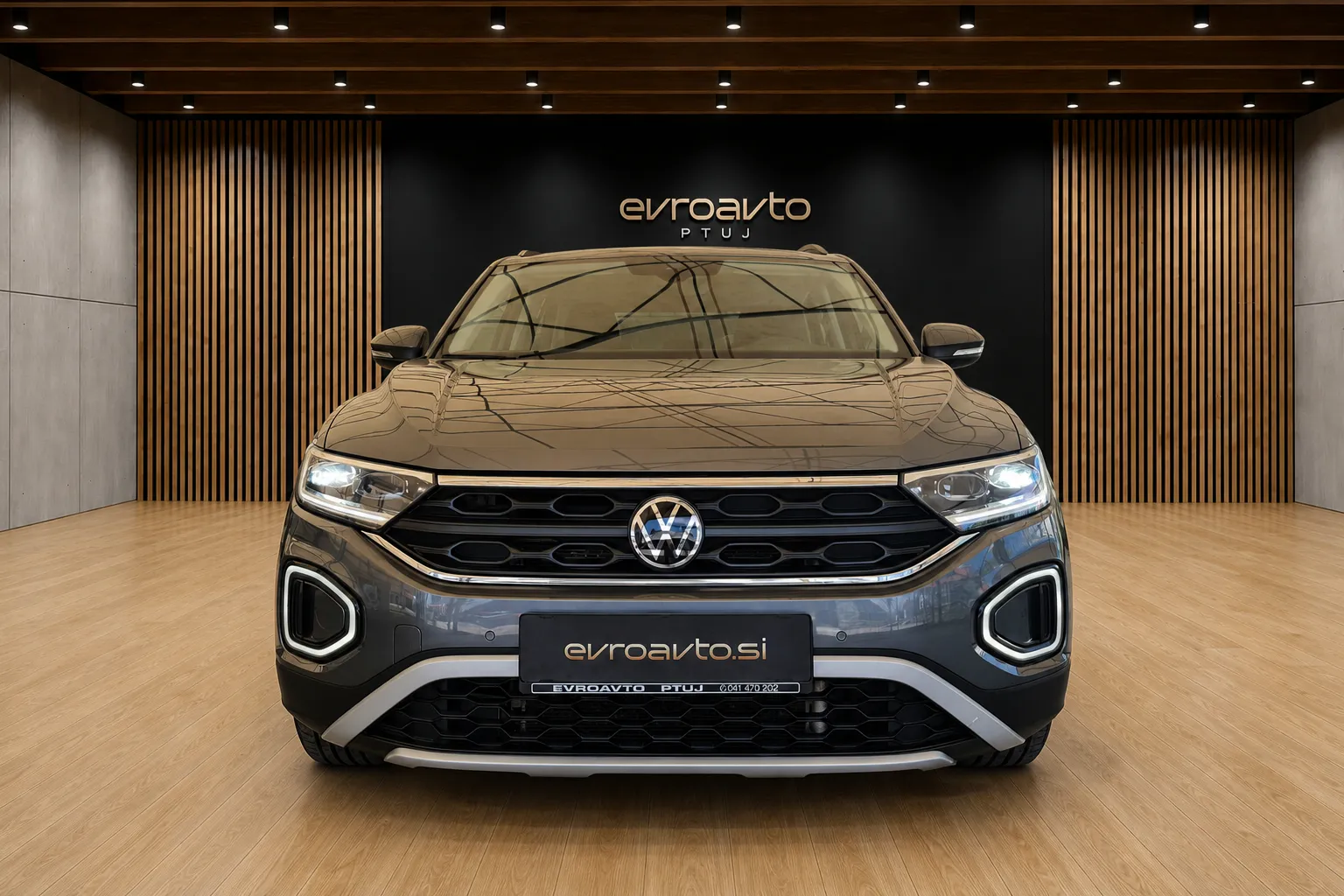 Notranja slika - Volkswagen T-Roc - 2.0 TDI BMT DSG•IQ.LIGHT Matrix LED•Kamera... - 7