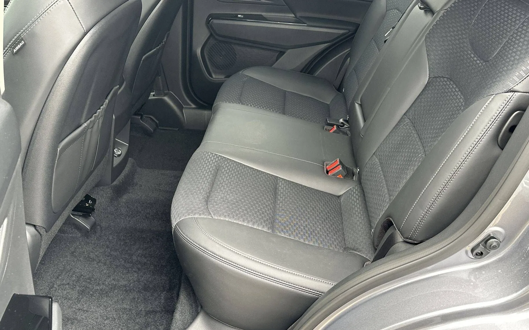 Zunanja slika - KG Mobility Korando - 1.5 T-GDI Style A T - 11