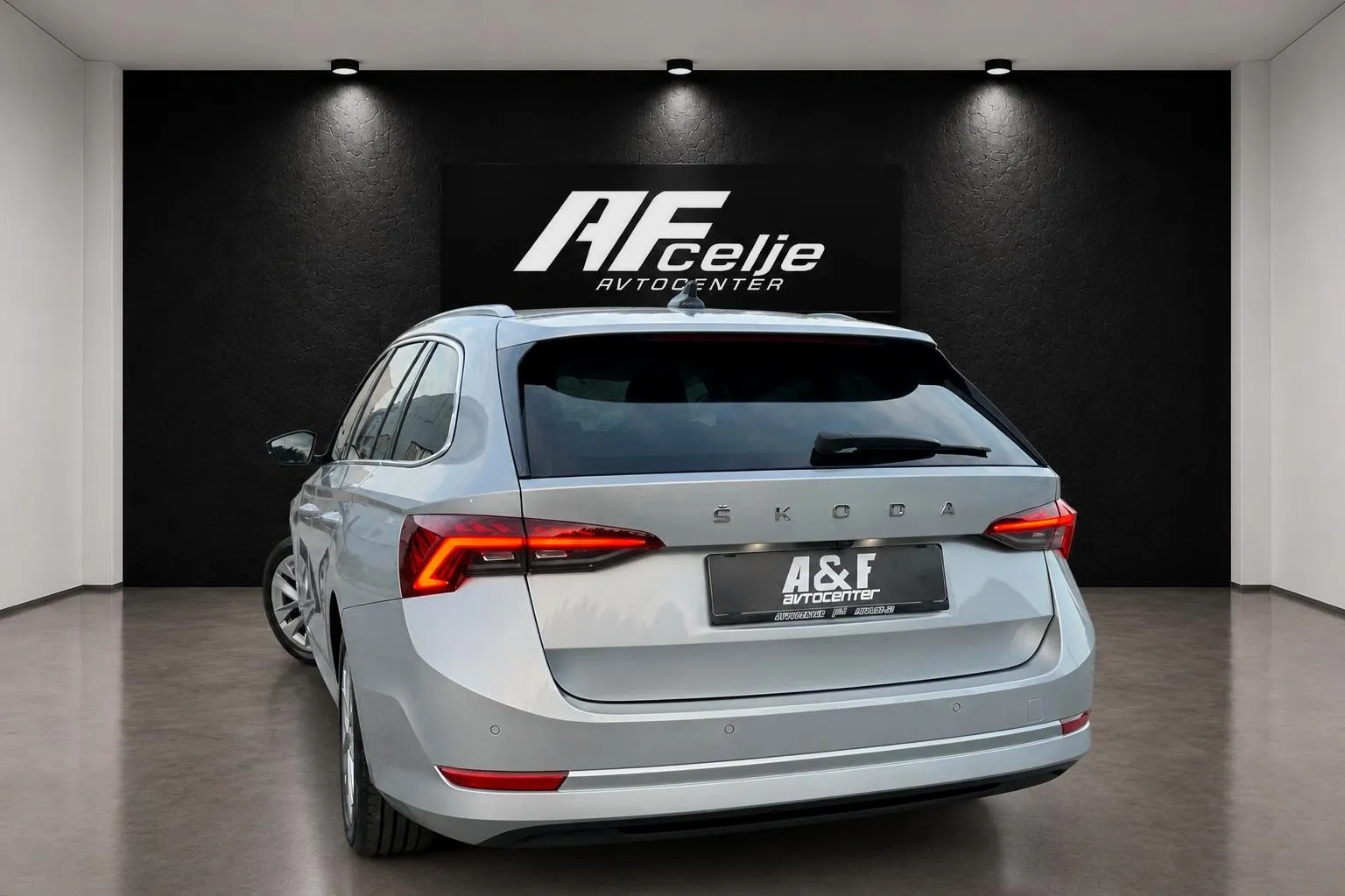 Notranja slika - Škoda Octavia - 2.0 TDI-DSG-VIRTUAL-FUL LED-MRTVI KOTI-KAMERA- - 7