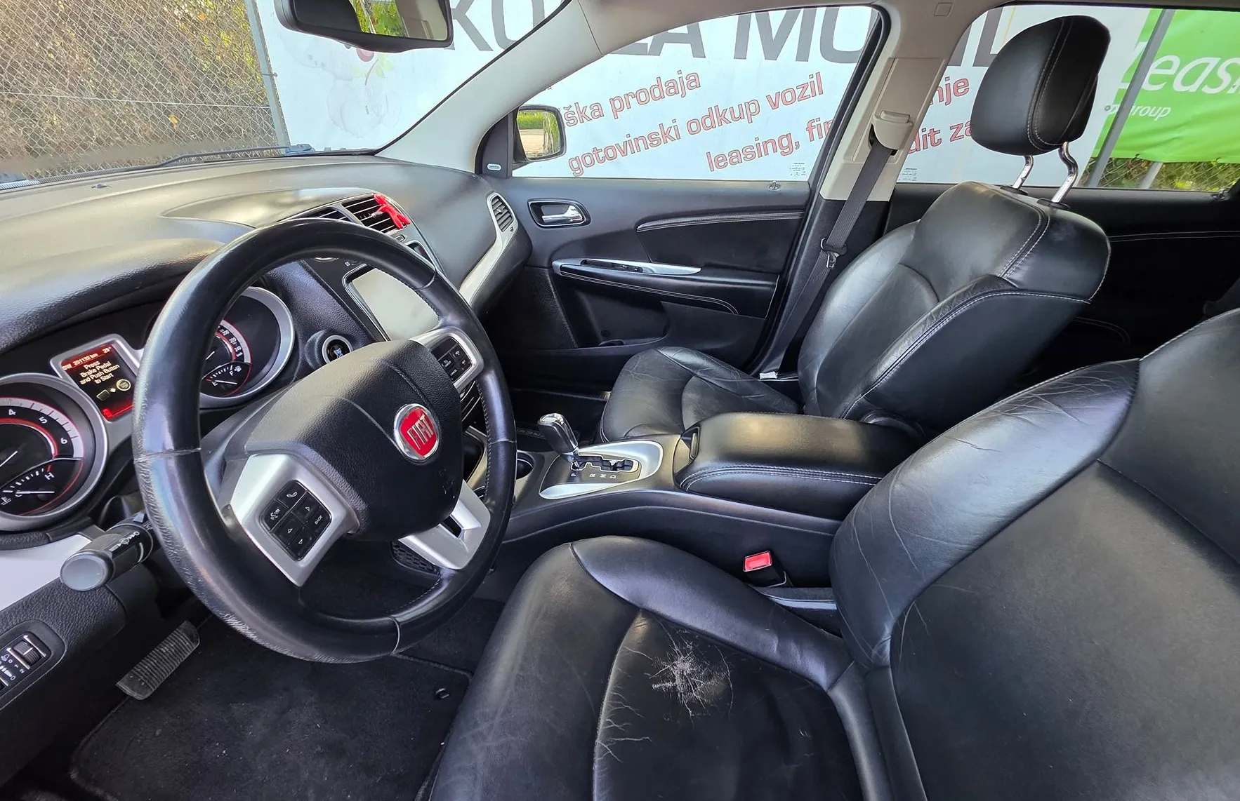 Zunanja slika - Fiat Freemont - 4x4 2.0 MULTIJET AVT. ALU PLATIŠČA-NAVI-USNJE - 10
