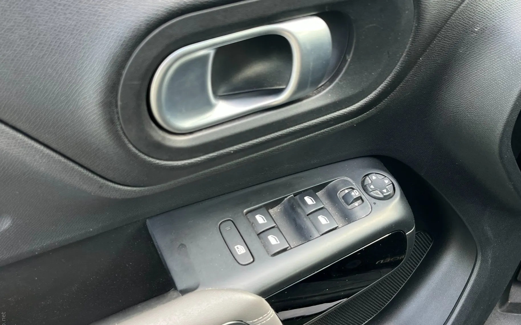 Zunanja slika - Citroën C5 - 1.2 PureTech 130 S S LED. NAVI. 2X PDC. VZR KAM. - 11