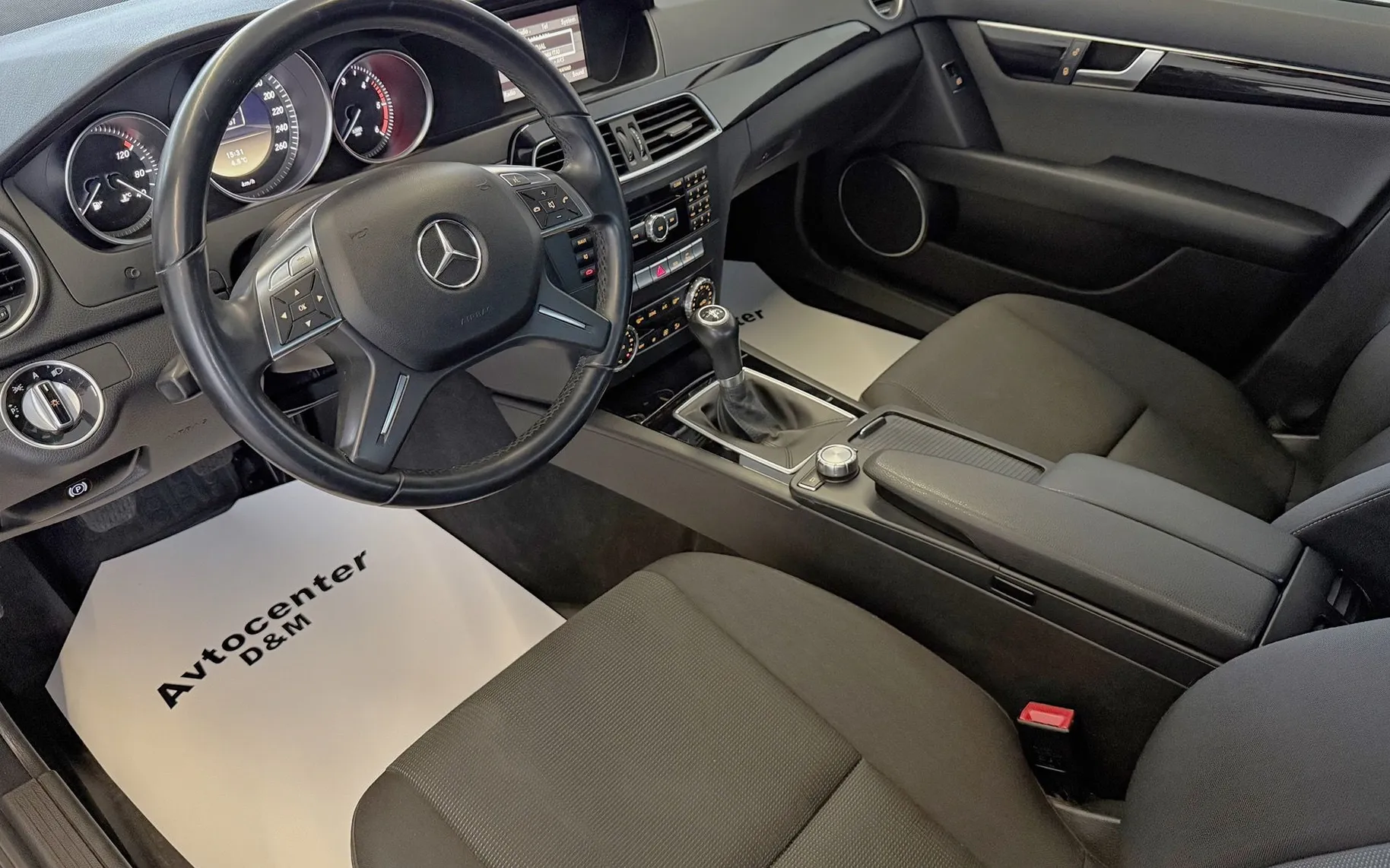 Zunanja slika - Mercedes-Benz C-Razred - C 220 CDI|SLO|XENON|NAVI|2X PDC|NOVE GUME - 7