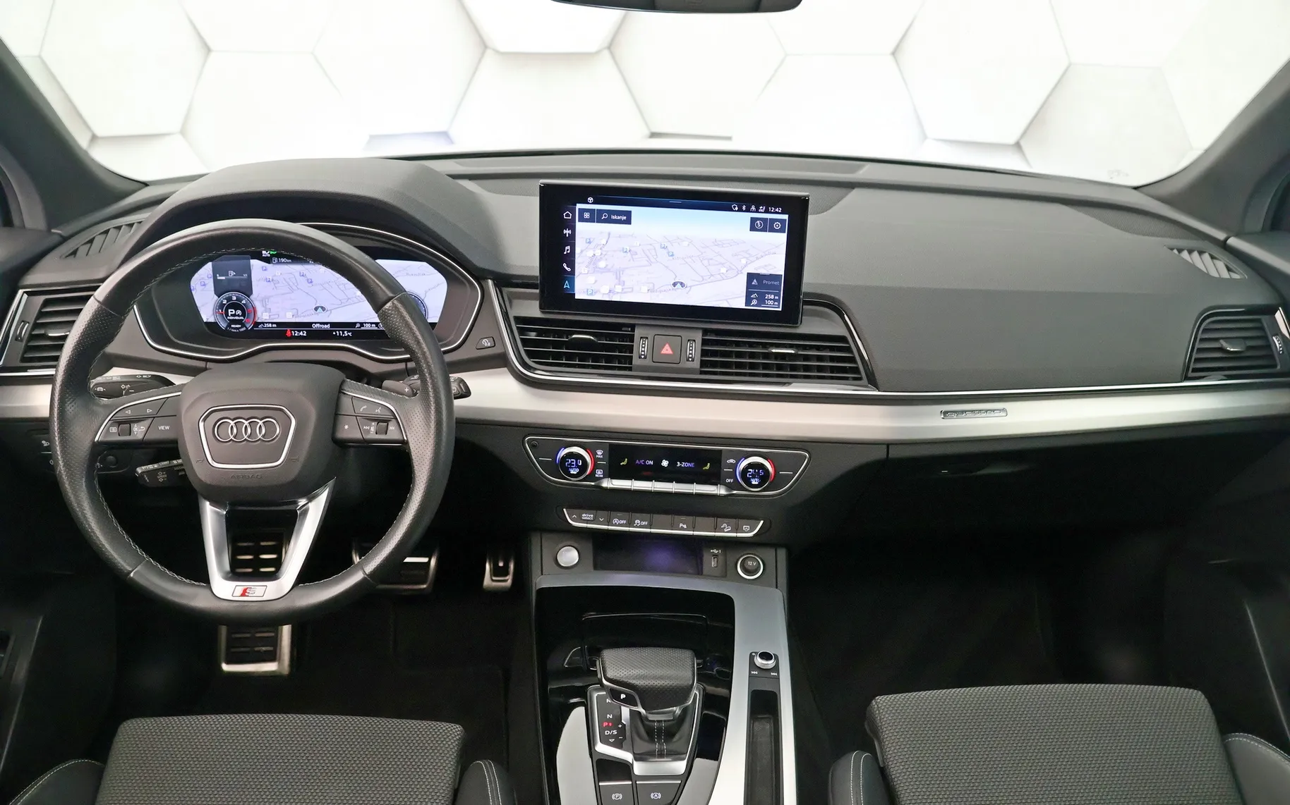 Zunanja slika - Audi Q5 - Sportback 40 TDI Quattro S-Tronic S-Line 204KM - 7