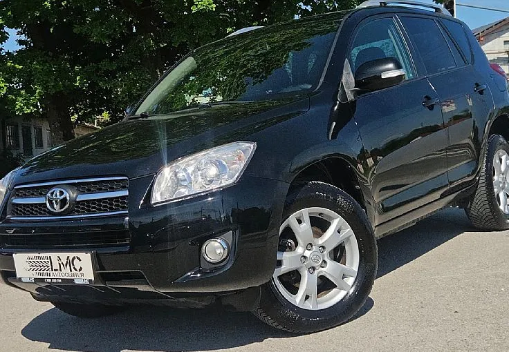 Zunanja slika - Toyota RAV4 - 4WD 2.2 D-4D 150ks °1.LASTNIK° °NOVE GUME° - 2