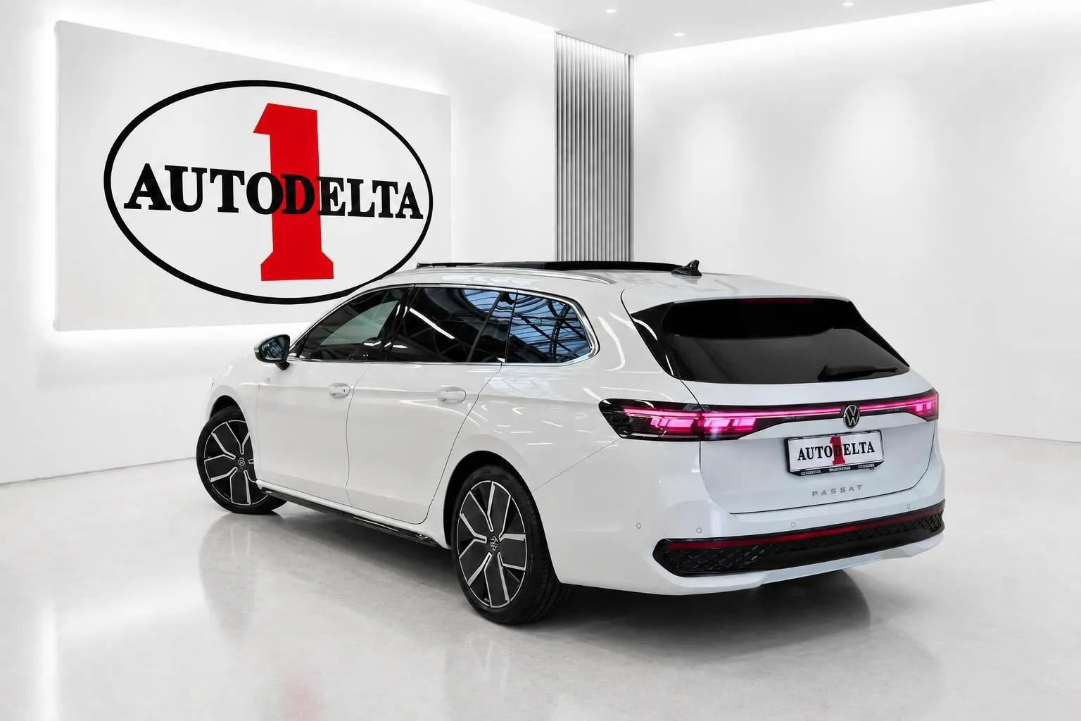 Zunanja slika - Volkswagen Passat Variant - 2.0 TDI BMT 4Joy DSG - 4