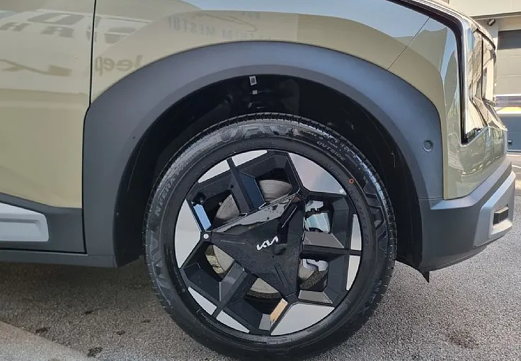Zunanja slika - KIA Seltos - 1.6 T-GDI EX Style DCT paket zima 1€ - 11