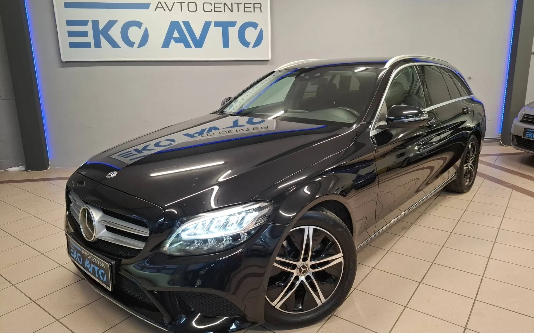 Zunanja slika - Mercedes-Benz C-Razred - C FUL LED-NAVI-KAMERA-ALU 18-ACC-ASIST-KOT NOV - 1