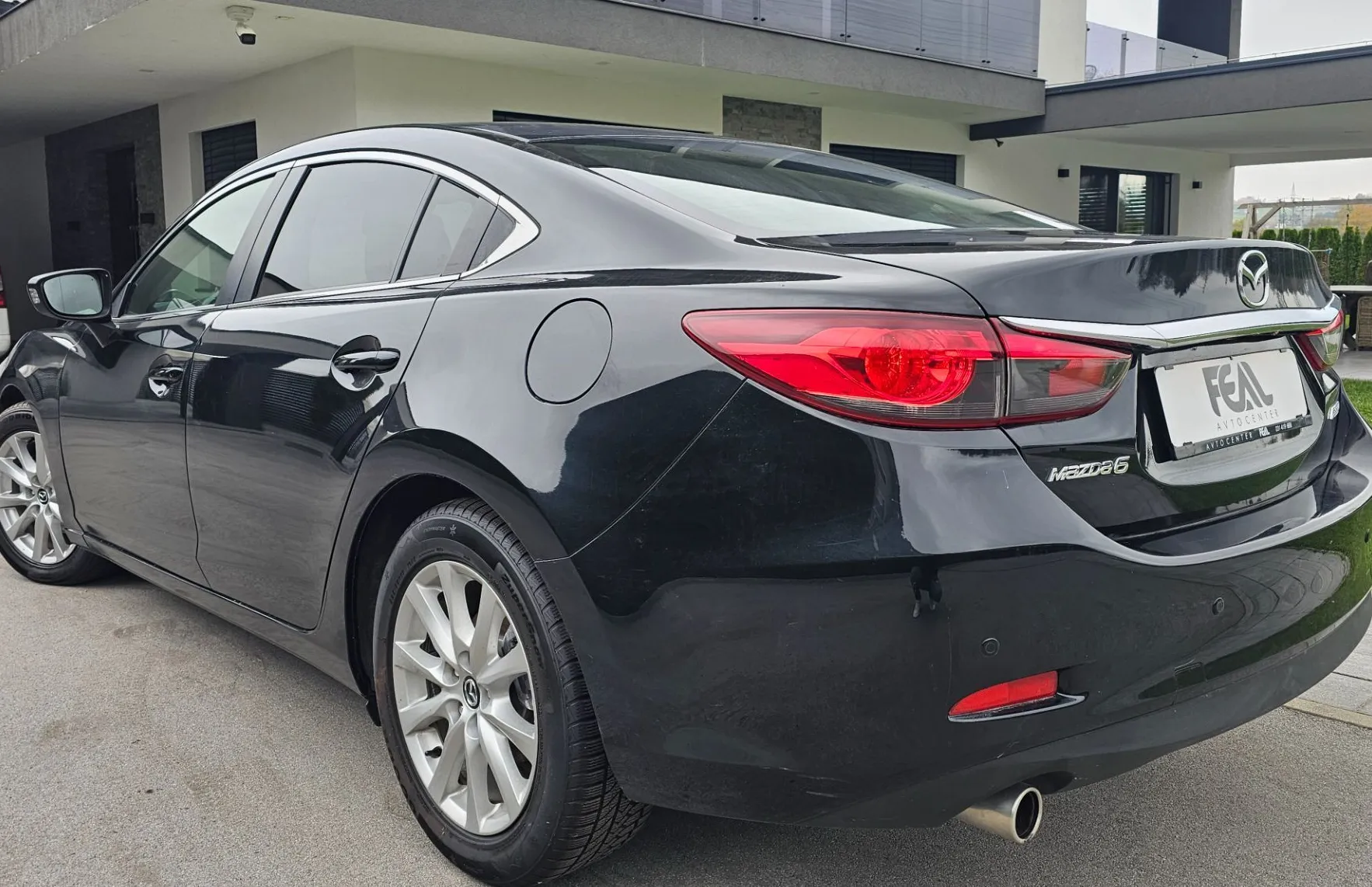 Zunanja slika - Mazda Mazda6 - 2.2 DIZEL-1 LASTNIK-156.000KM-LIMUZINA-SERVISNA - 3