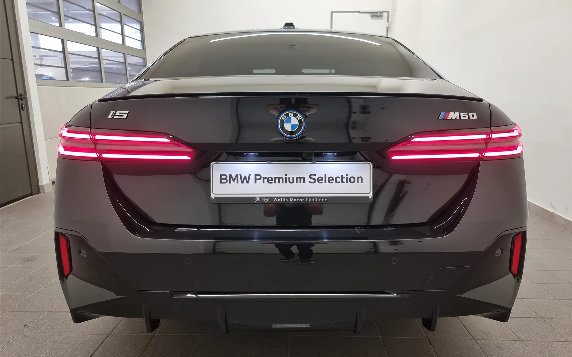 Zunanja slika - BMW i5 - M60 xDrive Limuzina - 10