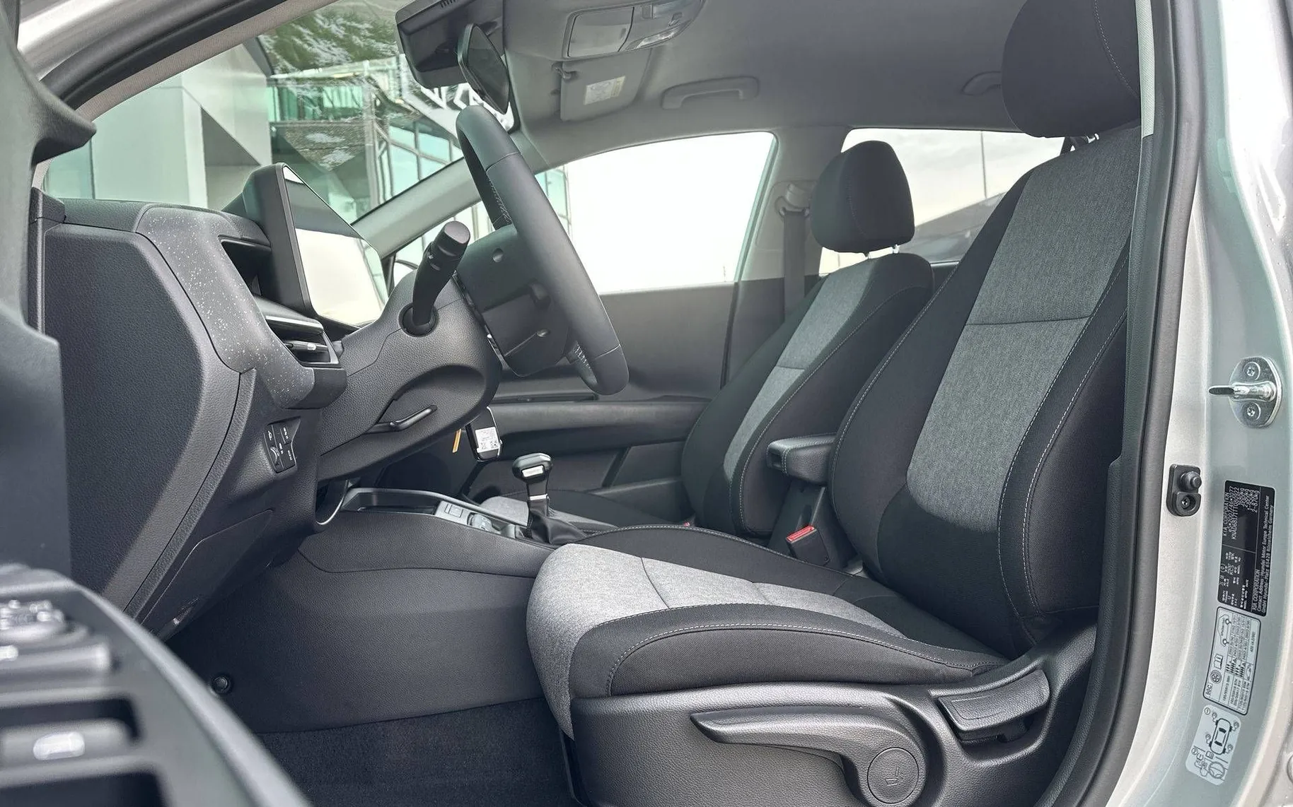 Notranja slika - KIA Stonic - 1.0 T-GDi EX Pulse DCT - 10