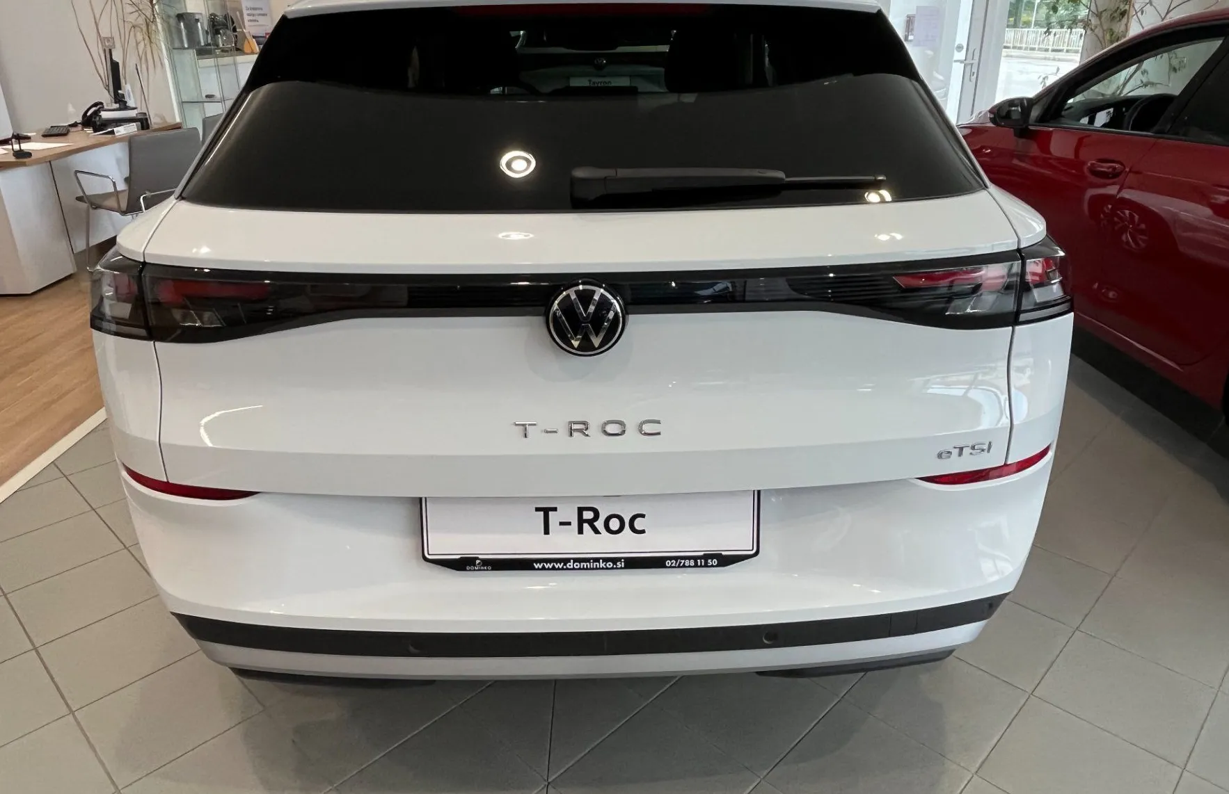 Zunanja slika - Volkswagen T-Roc - 1.5 eTSI Life DSG - 4