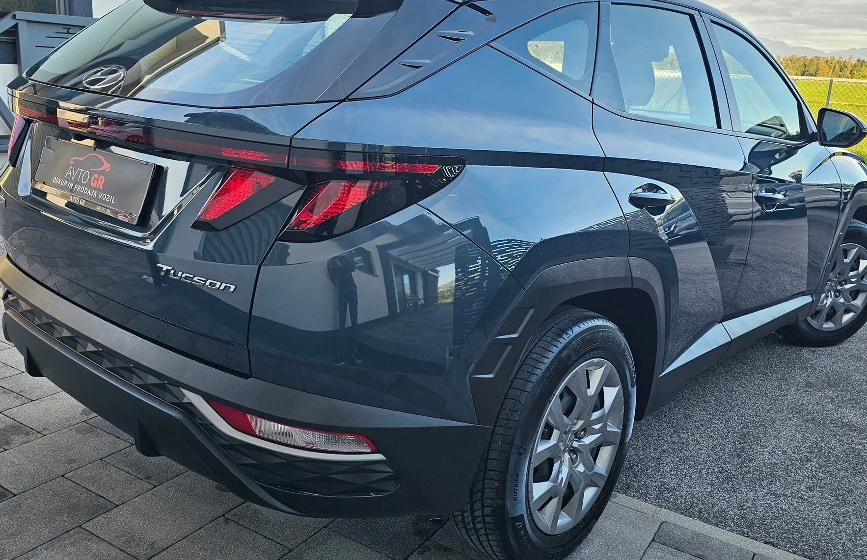 Zunanja slika - Hyundai Tucson - 1.6 T GDI - SLO-1.LAST-ODLIČEN-DARILO STREŠNI KOVČ - 9