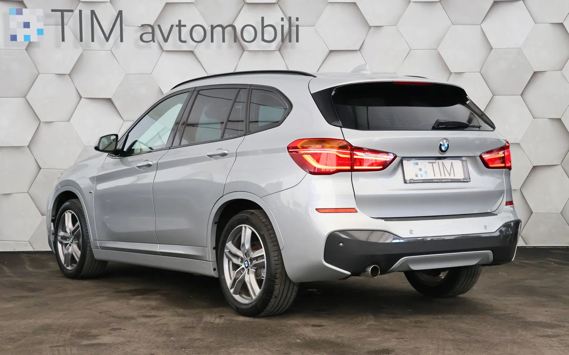 Zunanja slika - BMW X1 - 2.0d 18d x-Drive Aut M-Sport 150KM - 4