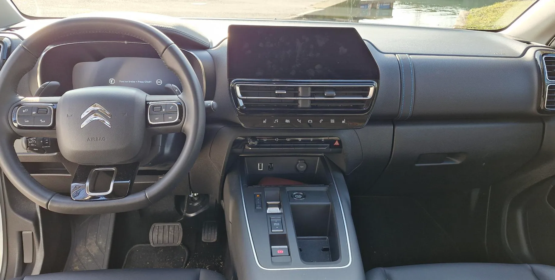 Notranja slika - Citroën C5 - blagi hibrid, 1,2 - 10