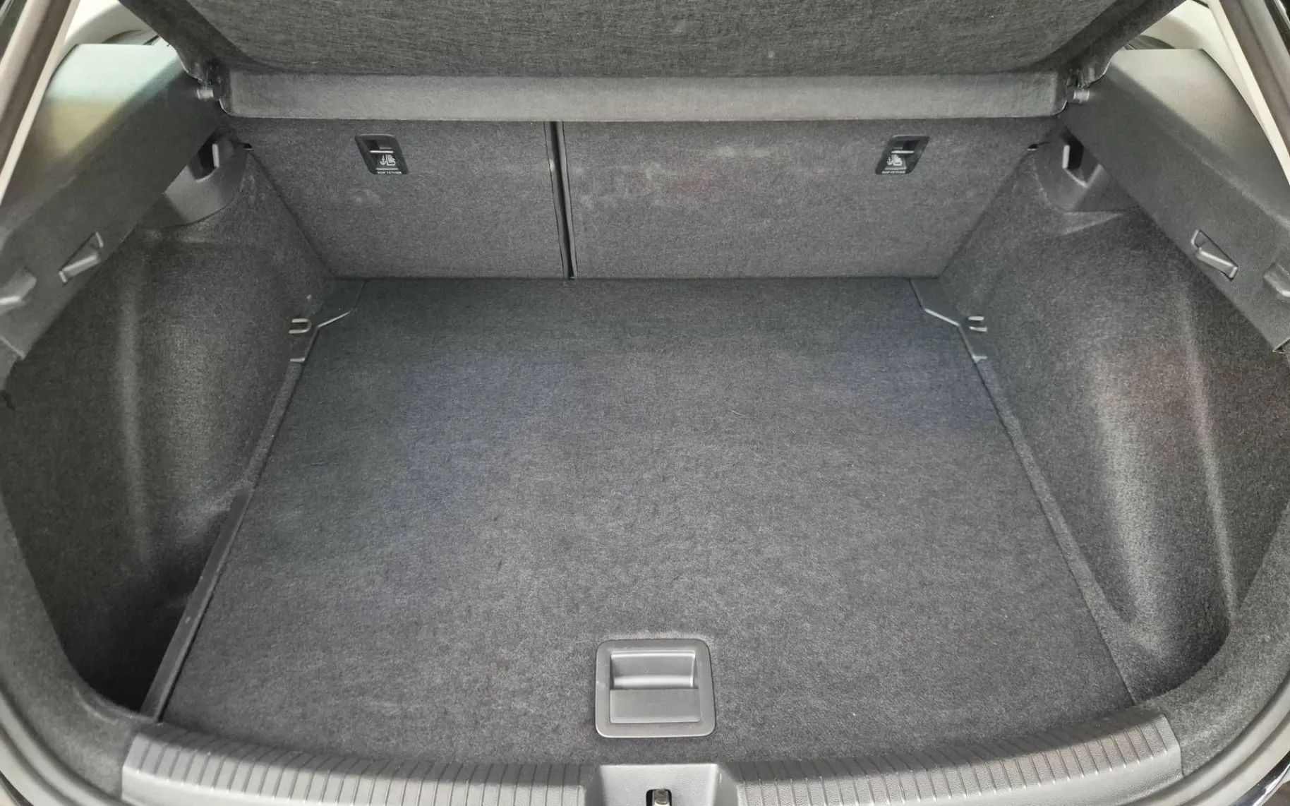 Notranja slika - Volkswagen Taigo - 1.0 TSI Life 85  115 - 11