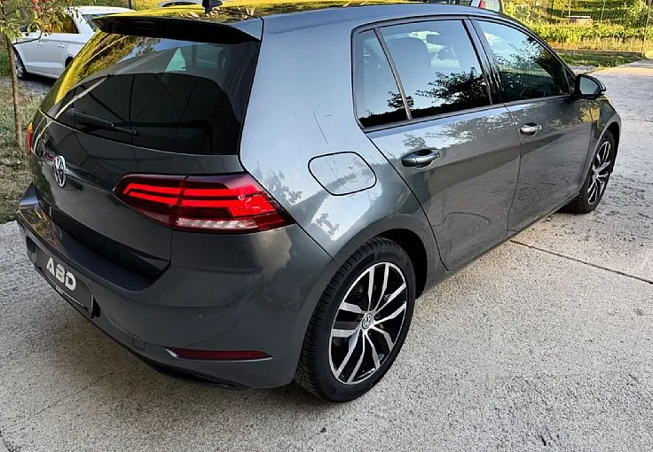 Zunanja slika - Volkswagen Golf - 2.0 TDI 7.5 JOIN DSG 1.LASTNIK KAMERA RADAR F1 - 4