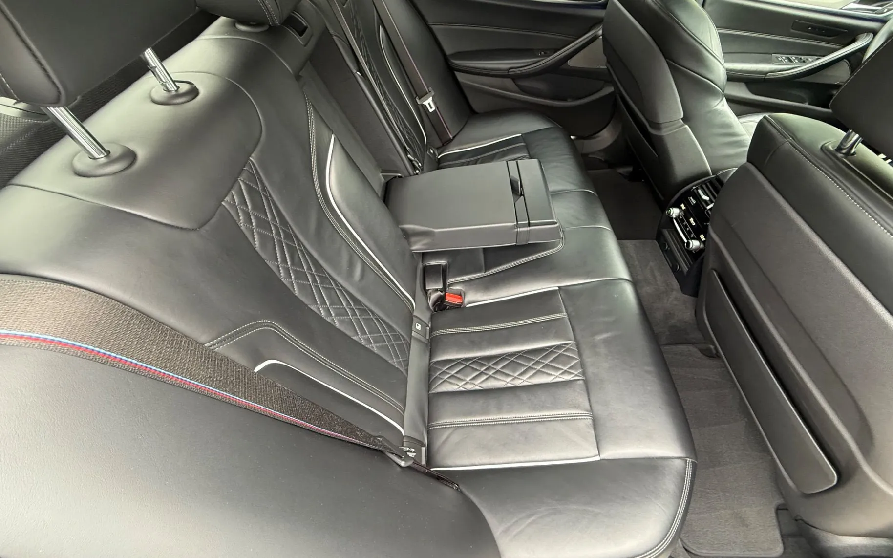 Zunanja slika - BMW Serija 5 - : 540i xDrive Msport-Virtual-Kam360-F1-Pano-Harman.. - 16