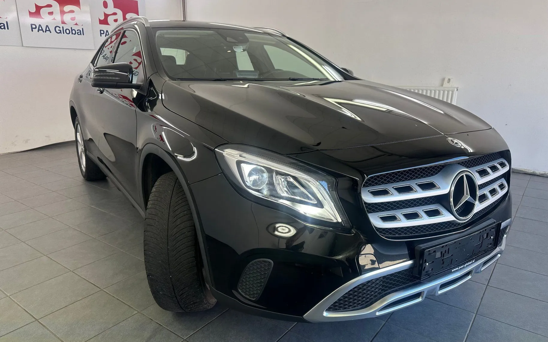 Zunanja slika - Mercedes-Benz GLA-Razred - GLA 180 Avt.KAMERA.USNJE.LED.NAVI. - 4