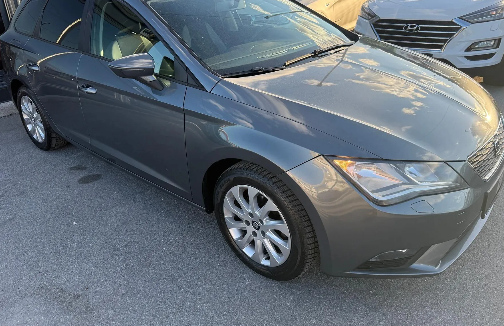 Zunanja slika - Seat Leon - ST 1.6 TDI Park-GretjeSED-AVTKLIMA-ALU-BREZ POLOGA - 2