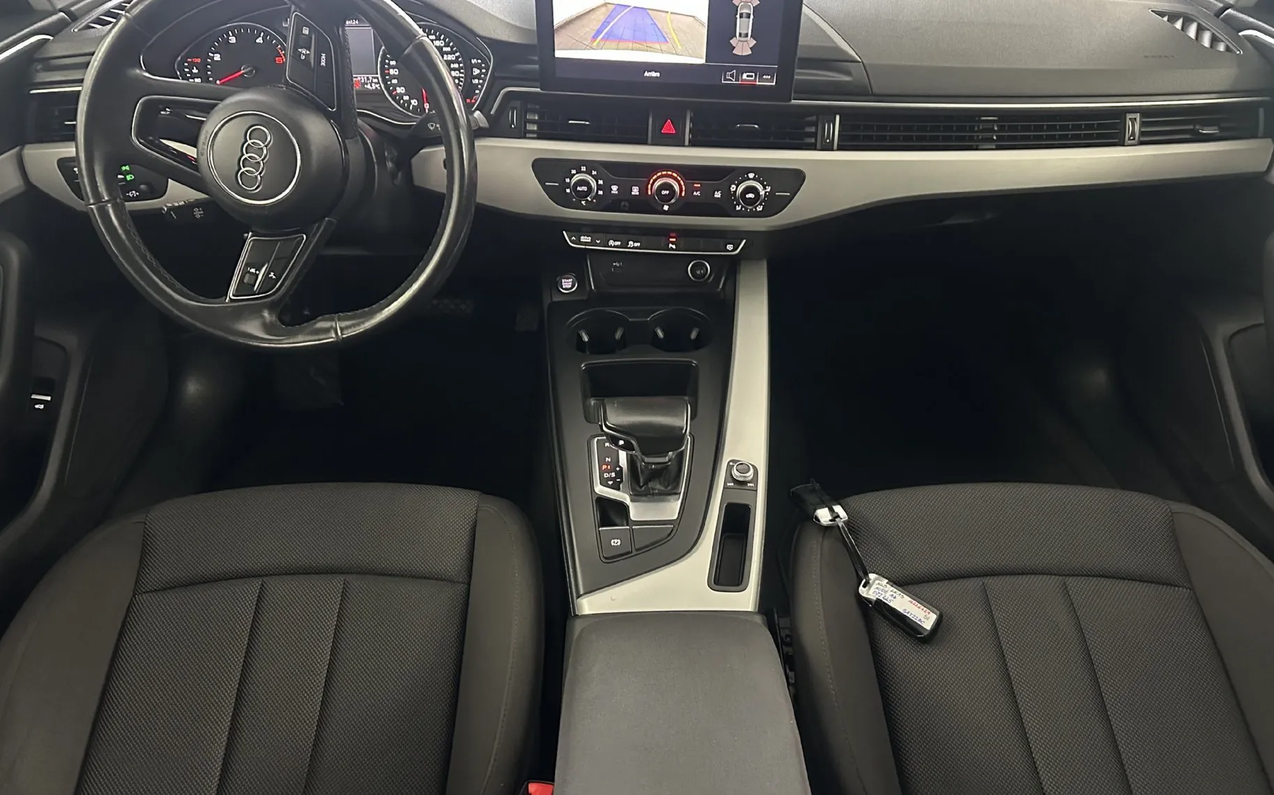 Notranja slika - Audi A4 - 30 TDI Business line 2.0 TDI.KAMERA.NAVI.LED - 19
