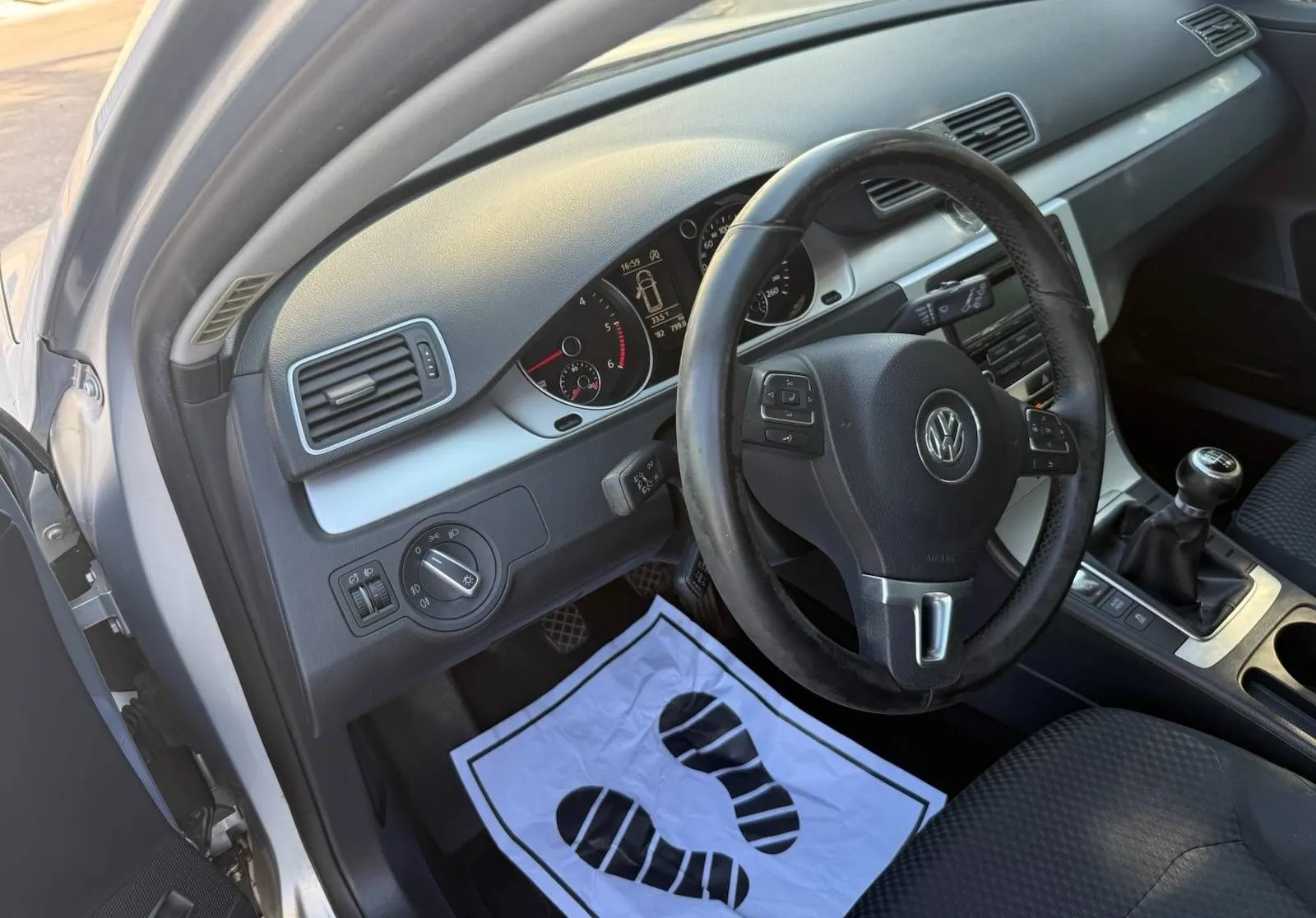 Zunanja slika - Volkswagen Passat Variant - 1.6 TDI - 5