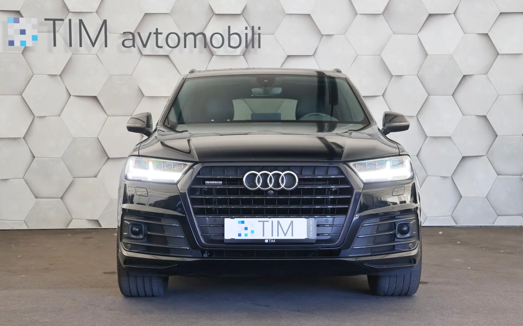 Zunanja slika - Audi Q7 - 3.0 V6 TDI Quattro Tiptronic S-Line 272KM - 5