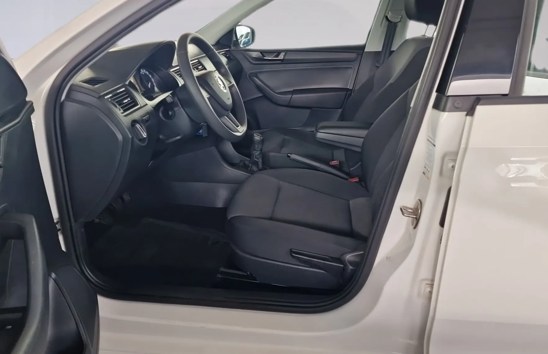 Zunanja slika - Škoda Rapid - Spaceback 1.0 TSI Active - 7