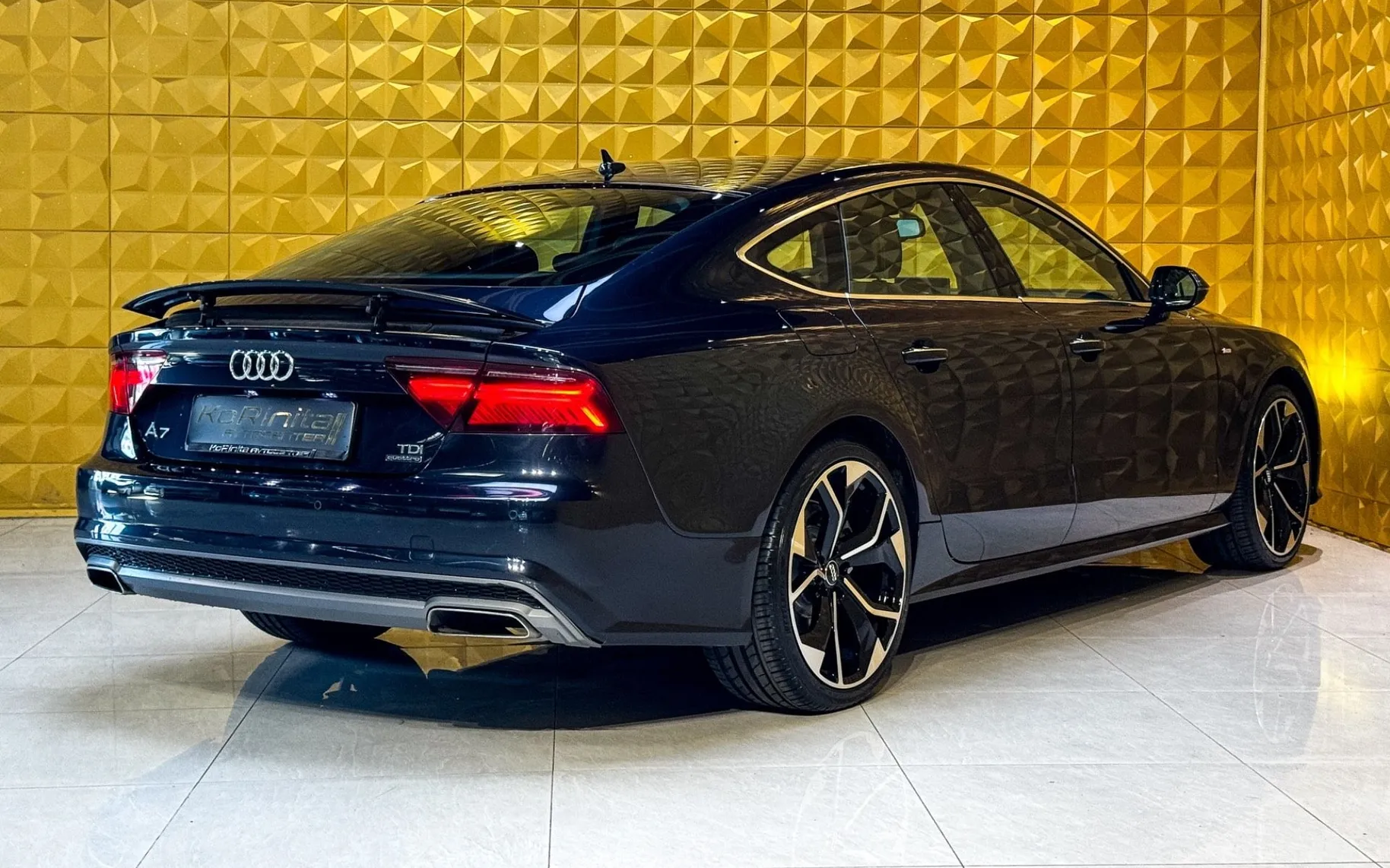 Notranja slika - Audi A7 - 3.0 TDI Quattro AUT. S Line-MATRIX-F1 - 10