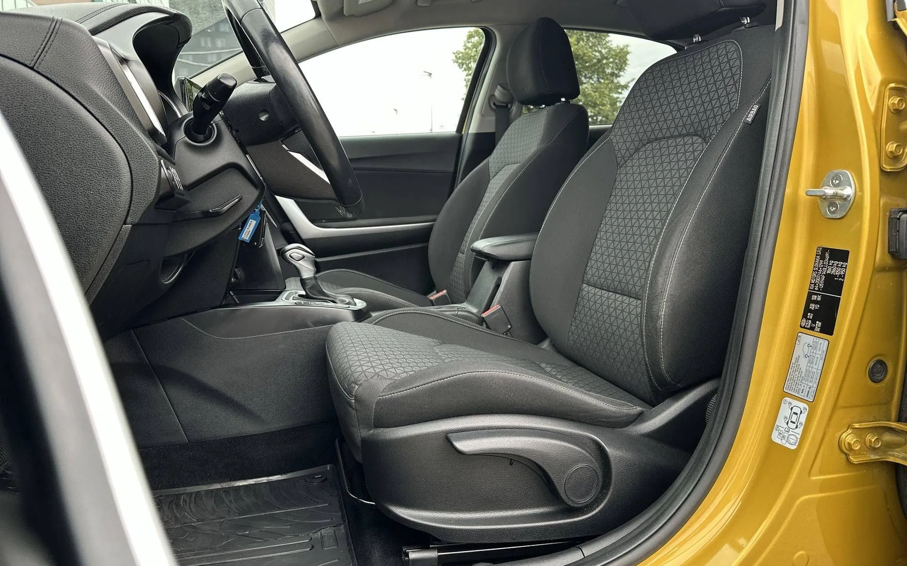 Notranja slika - KIA XCeed - 1.4 T-GDi Prime DCT - 10