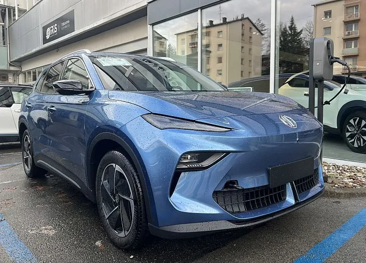 Zunanja slika - MG MGS5 EV - Luxury 64kW 7 let tovarniške garancije NA ZALOGI - 1