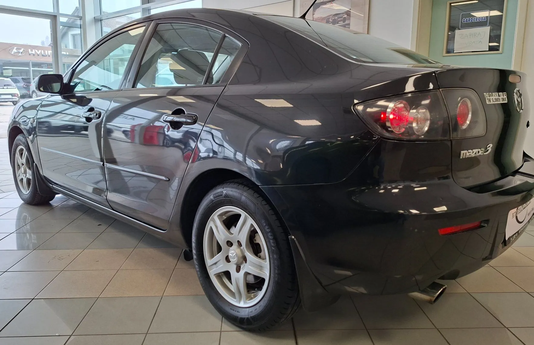 Zunanja slika - Mazda Mazda3 - Sport 1.6i-HITRI KREDIT-LEANPAY-ODLIČEN- - 3