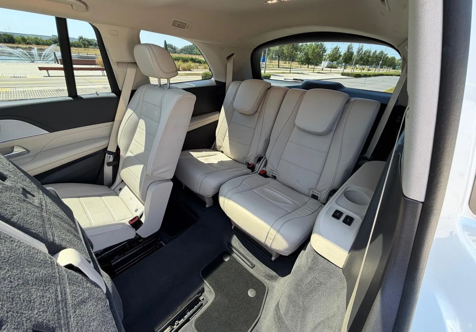 Notranja slika - Mercedes-Benz GLS-Razred - 400d|4M|AMG|Pano|Zračno|HUD|ACC|Kljuka|Masaža|360K - 10