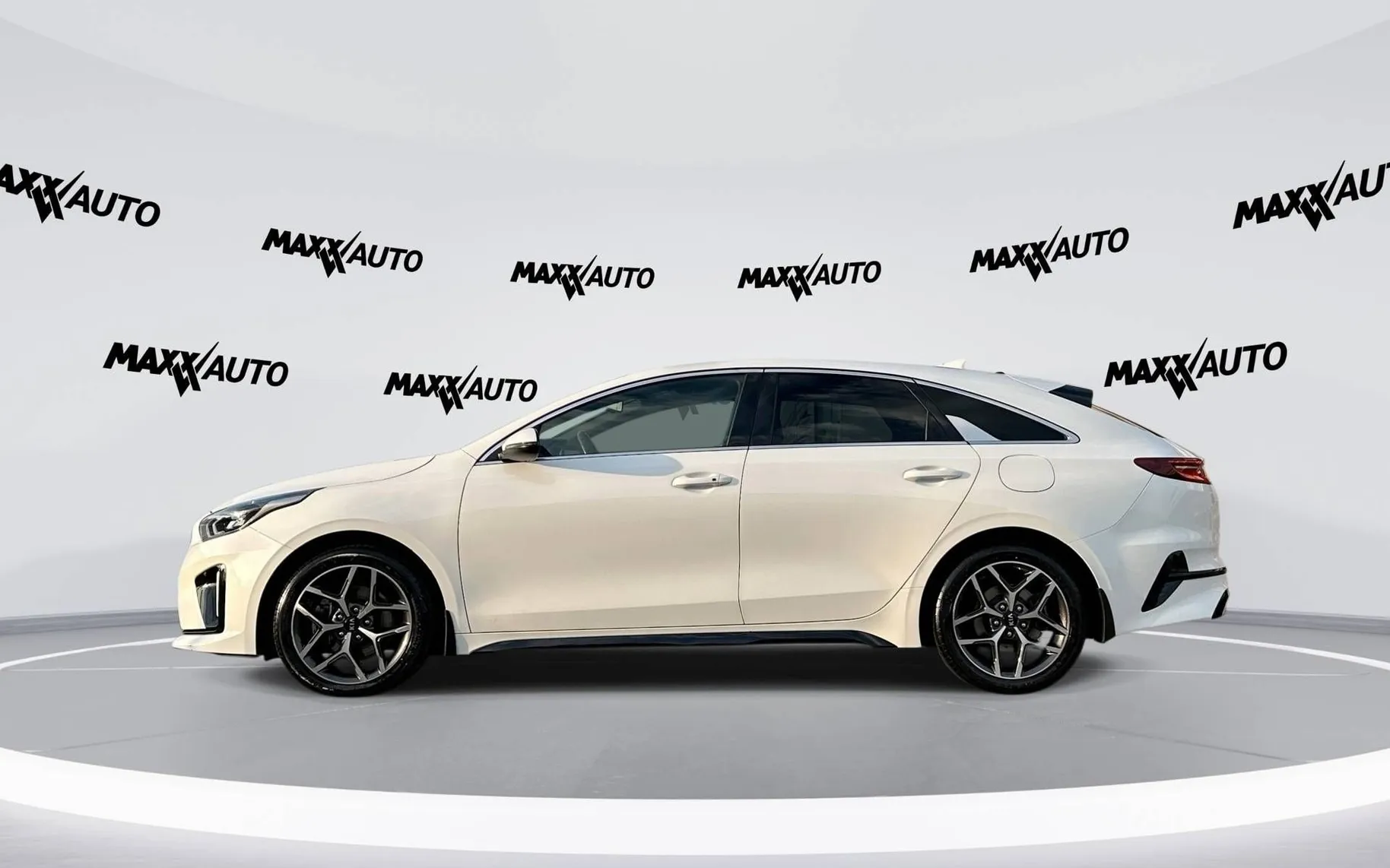 Notranja slika - KIA Proceed - 1.6 CRDI GT-LINE 7DCT - 8