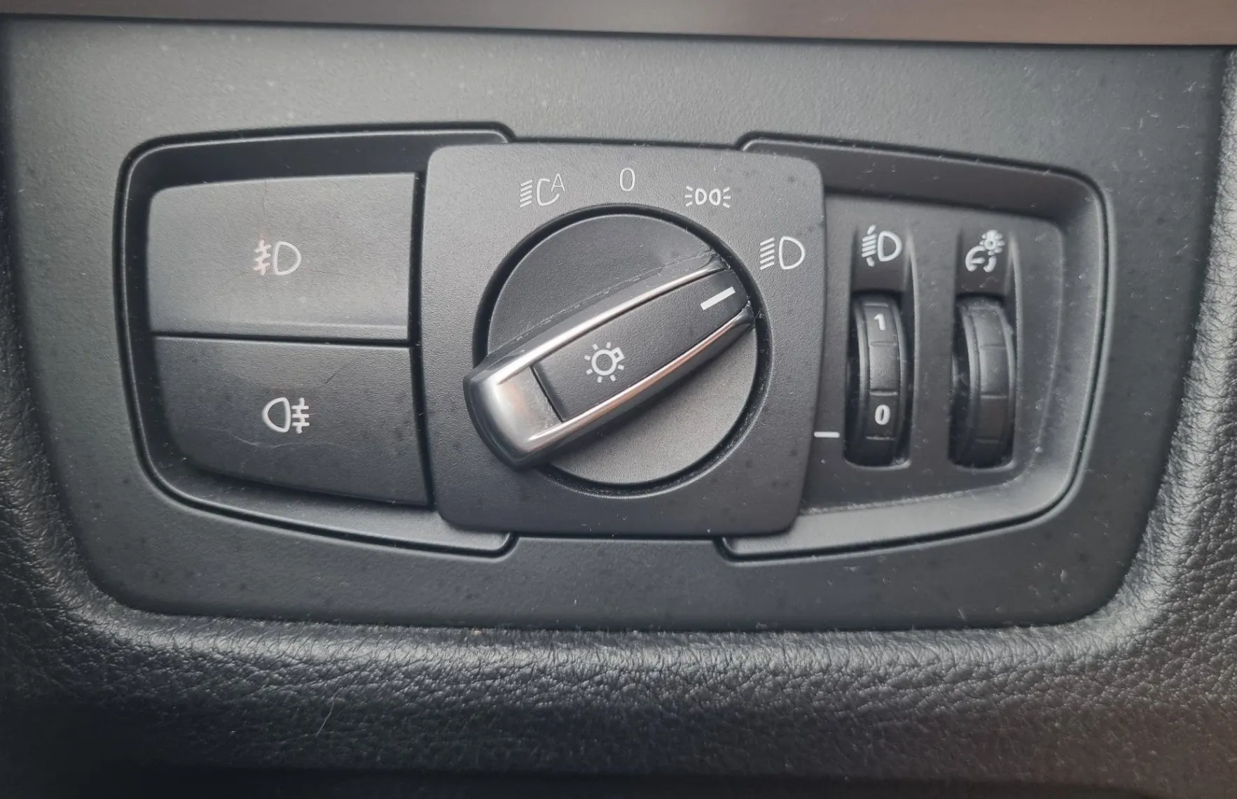 Zunanja slika - BMW Serija 3 - Touring: 318d AVTOMATIK-NAVI-TEMP-PDC... + LEPO OHRANJEN - 18