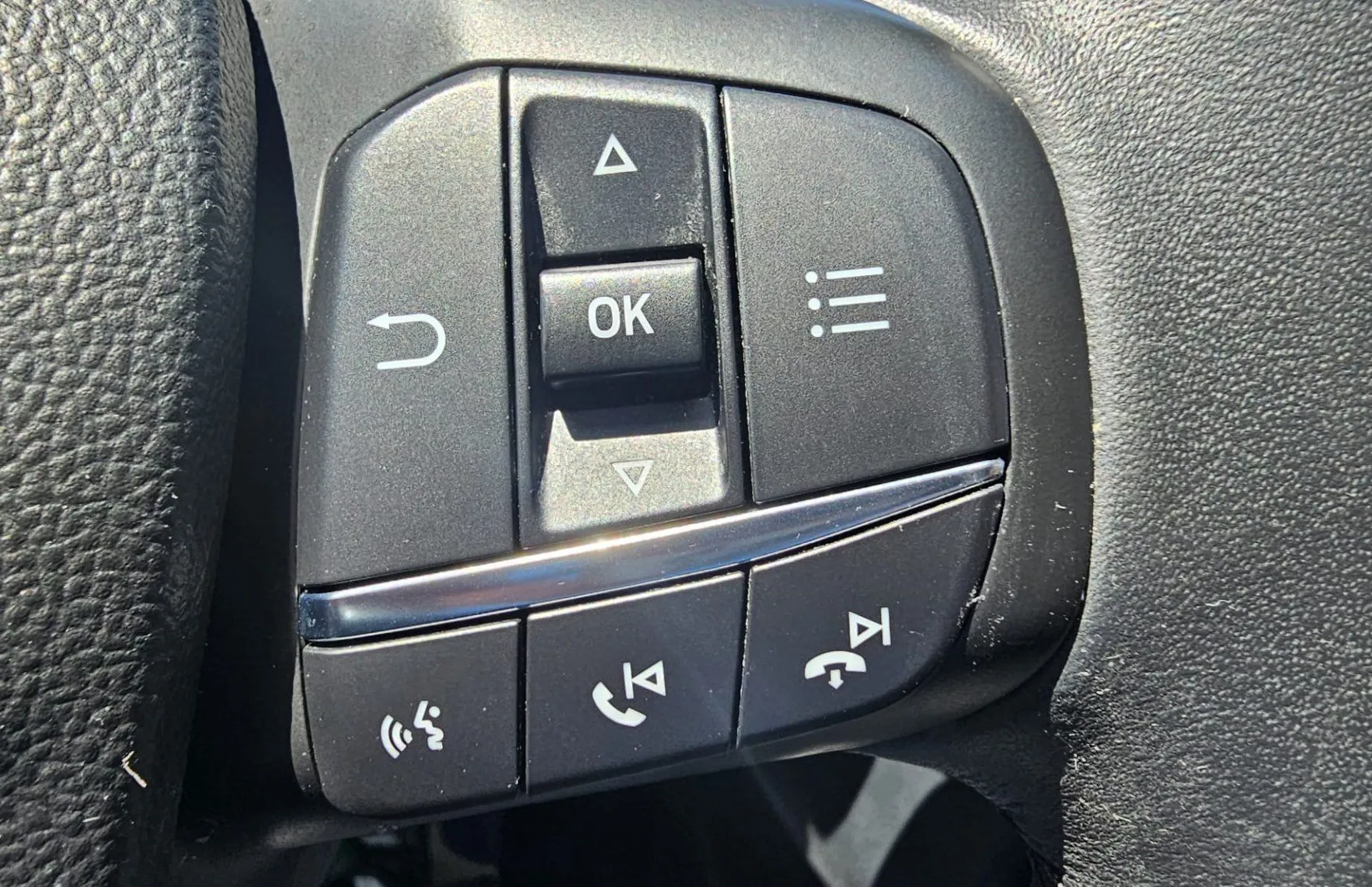 Zunanja slika - Ford Kuga - 2.0TdCi 150 Titanium|FULED|ALU|2xPDC|NAVI|Multifun - 13