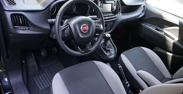 Zunanja slika - Fiat Doblo - Maxi Multijet +Avt.klima+Navi+Kamera+Alu 16+ DAB - 9